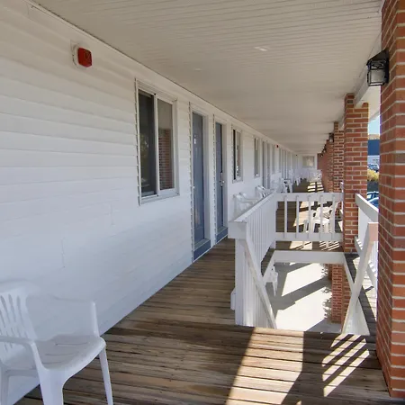 Americas Best Value Inn Biddeford-2