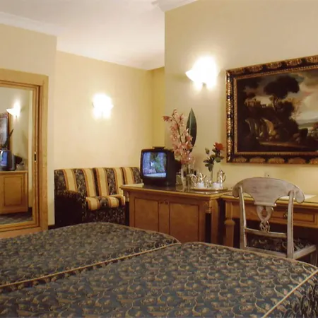 Hotel Champagne Palace-3