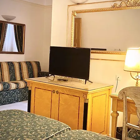 Hotel Champagne Palace-2