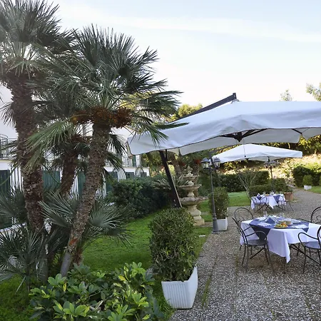 Hotel Villa D'Amato-2