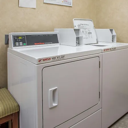 Comfort Suites Delavan - Lake Geneva Area-3