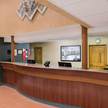 Super 8 By Wyndham Troy Il/St. Louis Area-3