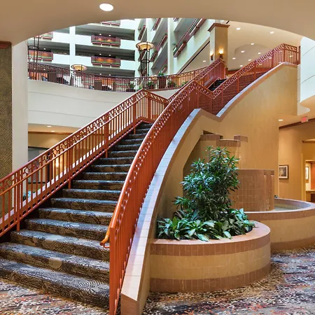 Embassy Suites By Hilton Saint Louis Saint Charles-3