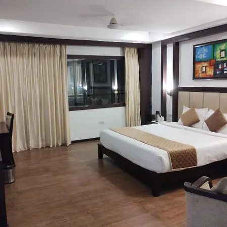 Hotel Amba International-3