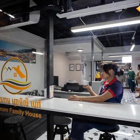 Pratunam Family House 2-3