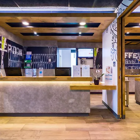 ibis budget Paris Coeur d'Orly Airport-2
