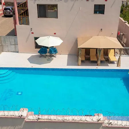 Lavish Suites-3