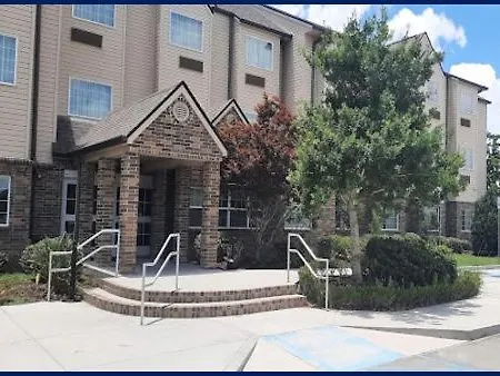 Westay Suites Belle Chasse-2
