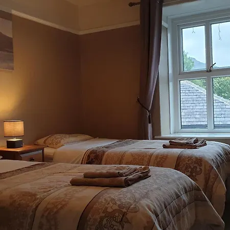 The Golden Lion Hotel-3