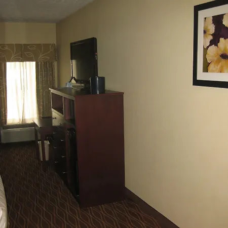 Best Western Plus Springfield Airport Inn-3