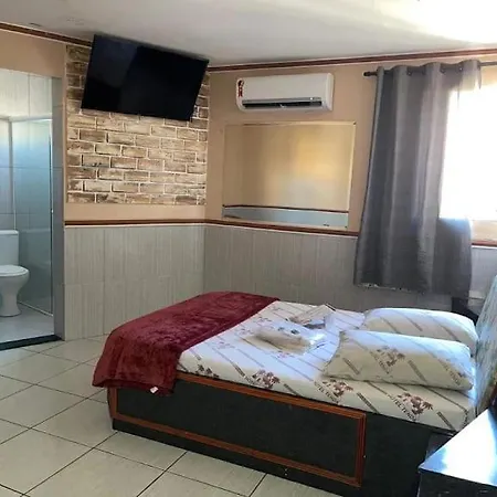 Hotel Tenda Próximo a Regis Bitencourt e Taboão Da Serra-3