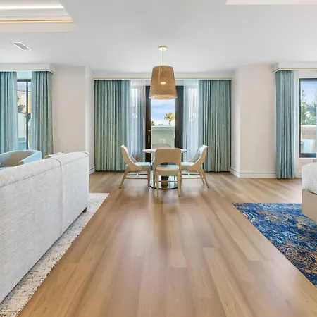 Harbor Suites At Harborwalk Village-2