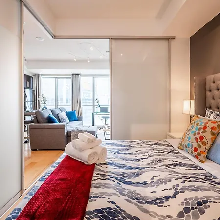 Luxury Suite W Stunning City Views - The Roland-2