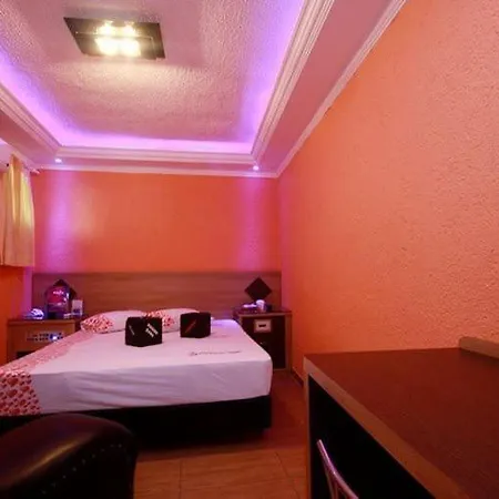 Motel Free Love-2