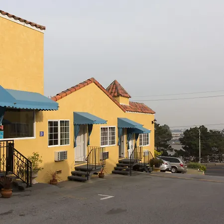 Alpine Inn & Suites-3