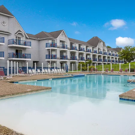 Best Western Harbour Pointe Lakefront-3