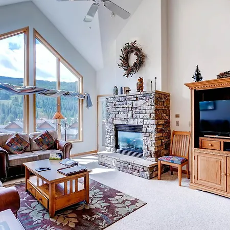 Gateway Mountain Lodge, A Vail Resorts Property-2