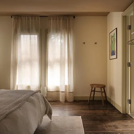 Pinot Boutique Hotel-2