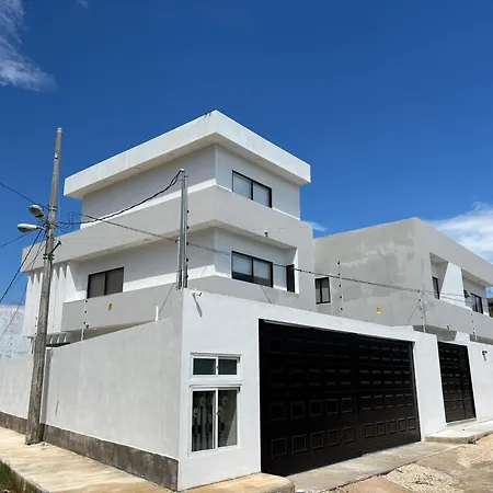 Privada Huayacan-3