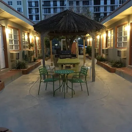 St Maurice Beach Inn-3