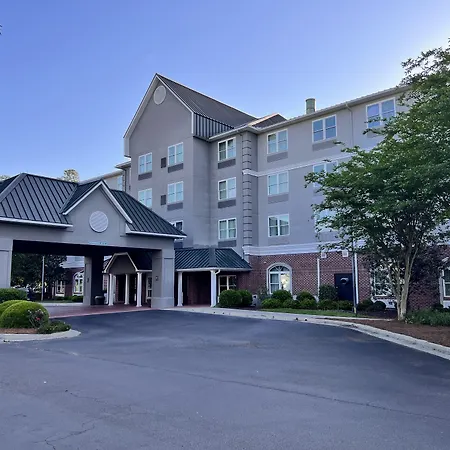 Spark By Hilton Summerville-3