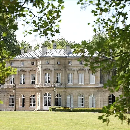 Chateau De La Motte Fenelon-2