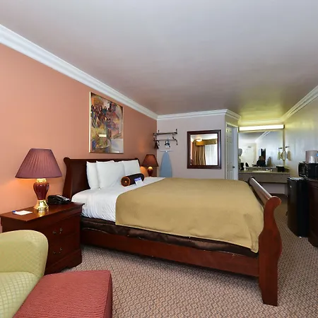 Inn By The Sfo-3