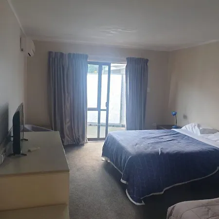 Epsom Motor Inn-3