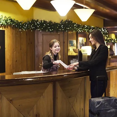 Ski Plaza Hotel & Wellness-2