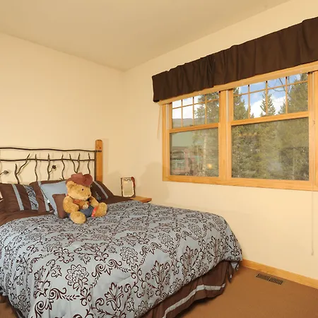 Forest Condominiums-2