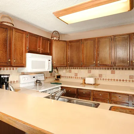Forest Condominiums-3
