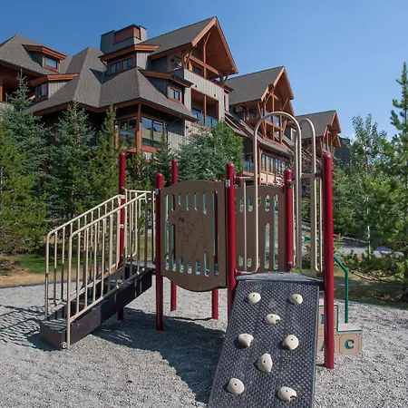 Lodges At Canmore-3