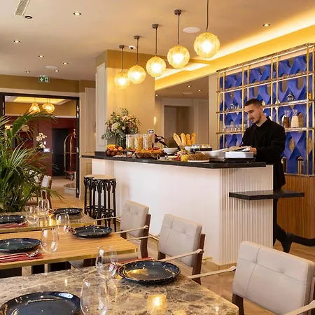 Hotel Le Rocroy-3