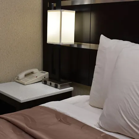 Quality Inn East Stroudsburg - Poconos-3