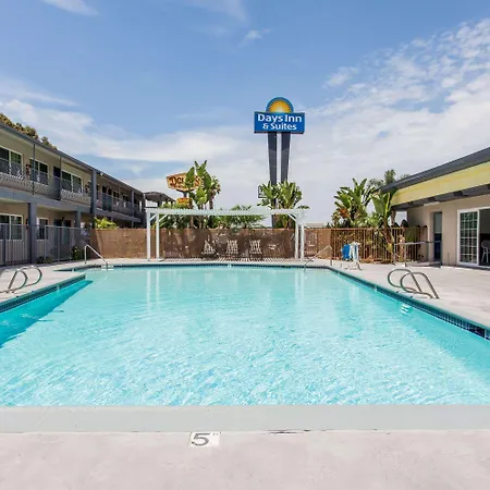 Days Inn By Wyndham San Diego-East/El Cajon-2