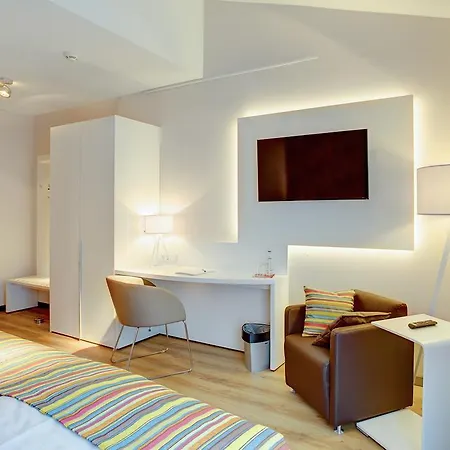 Elisabeth Hotel Garni-2