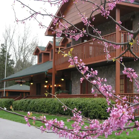 Berry Springs Lodge-3