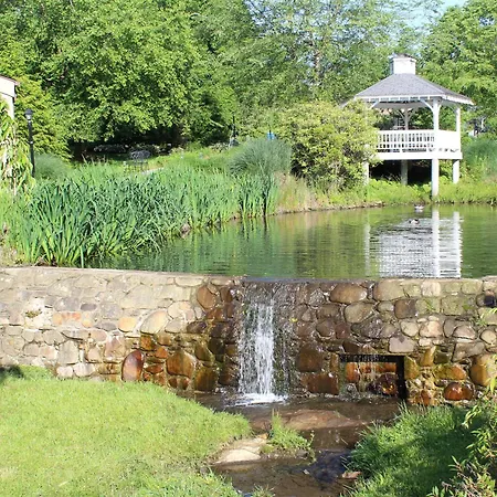 Meadowbrook Inn-3