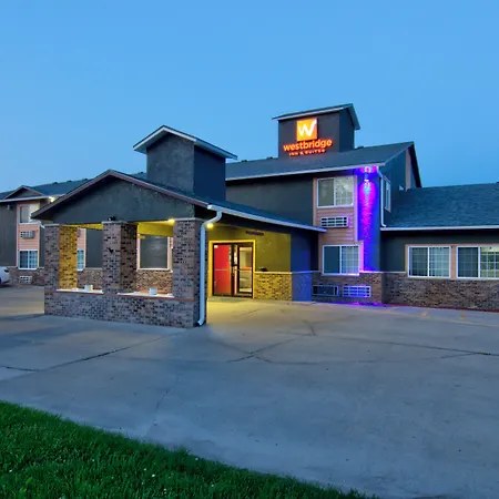 Westbridge Inn And Suites-2