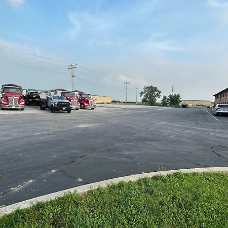 Super 8 By Wyndham Gilman-2