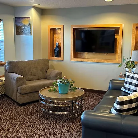Microtel Inn & Suites Tomah-3