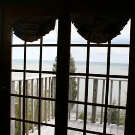 At The Waters Edge Bed & Breakfast-3