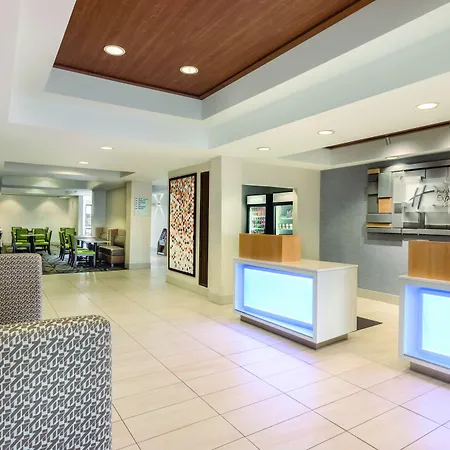 Holiday Inn Express Hotel & Suites Lawton-Fort Sill By Ihg-3