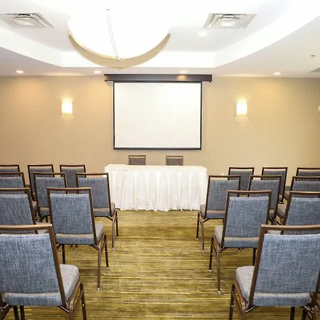 Courtyard By Marriott Toronto Brampton-3