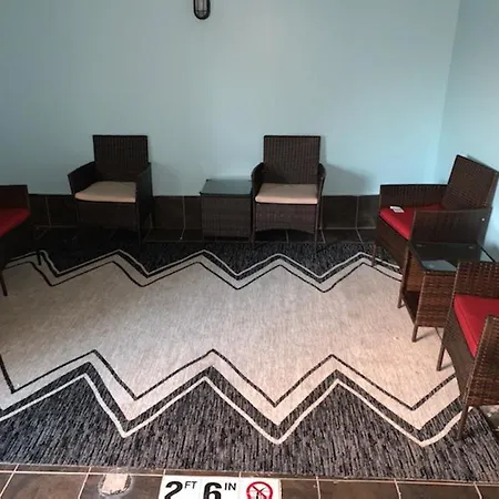 Red Roof Inn & Suites Detroit - Melvindale/Dearborn-3