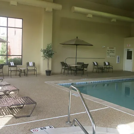 Hampton Inn Stow-3