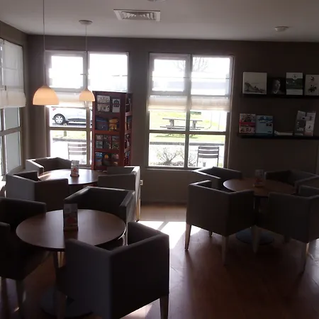 Campanile Hotel Chantilly-3