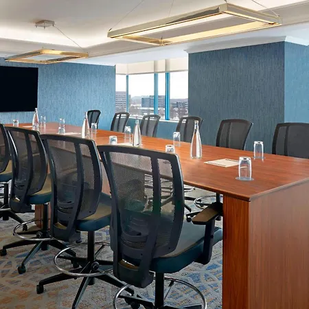 Sheraton Parkway Toronto North Hotel & Suites-3