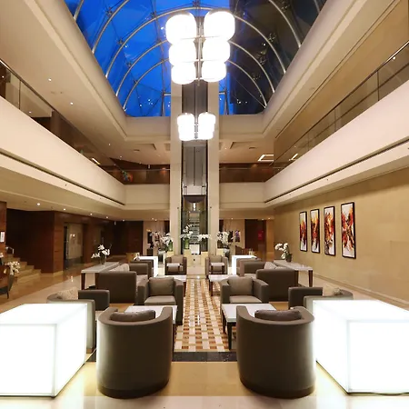 Ramada Plaza By Wyndham Beirut Raouche-3