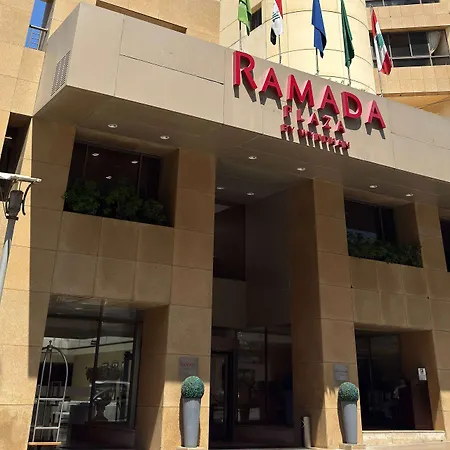 Ramada Plaza By Wyndham Beirut Raouche-3